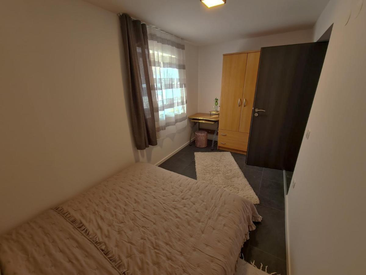 Villa Ska Pula Zewnętrze zdjęcie